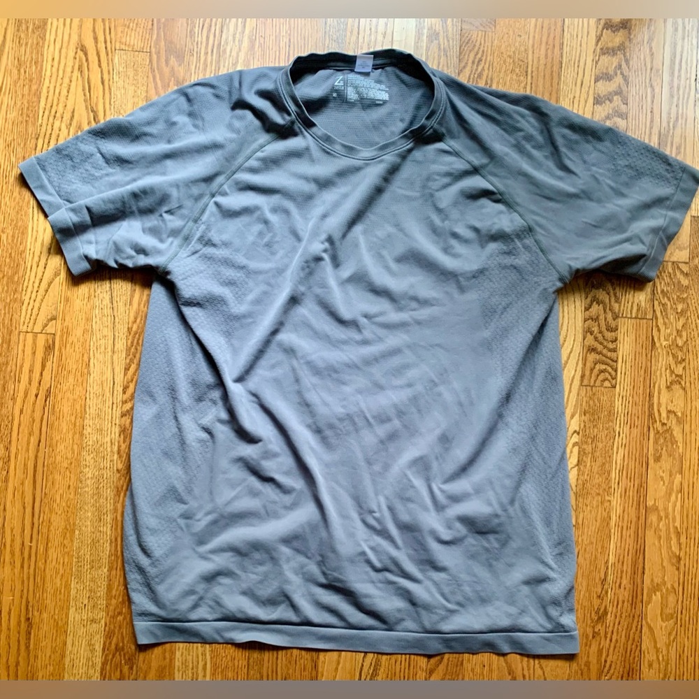 MENS ZELLA ATHLETIC T SHIRT